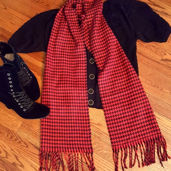 Cashmere Collection Hounds Tooth Scarf - Picture 1 of 4